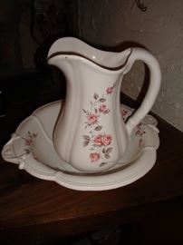 Royal Haeger Pitcher & Bowl Basin Set