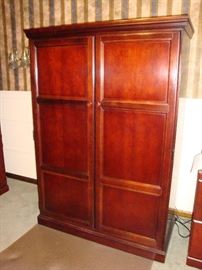 Exectutive Computer Armoire (Solid Wood)