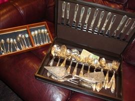 William Rogers Silverware in Original Box...Souvenier spoons...