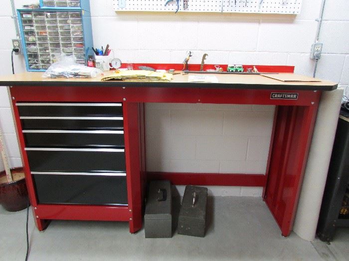 How perfect is this work bench Craftsman