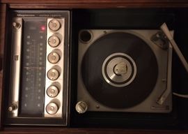 console turntable