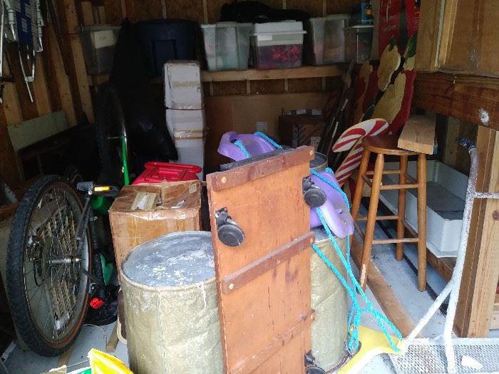 Stuff in Shed - Mostly Christmas