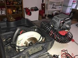 Portable air tank, circular saw 