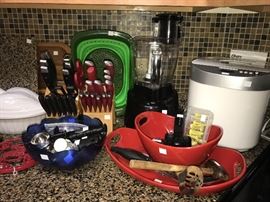 Rachel Ray Bowls, Kitchen Aid Cutlery Set, Food Network Food Processor 