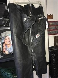 Pair of size small leather harley davidson chaps 