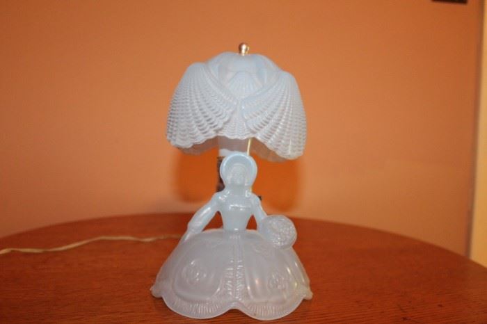 SOUTHER LADY DRESSER LAMP 