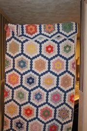 Pretty hand stitched quilt