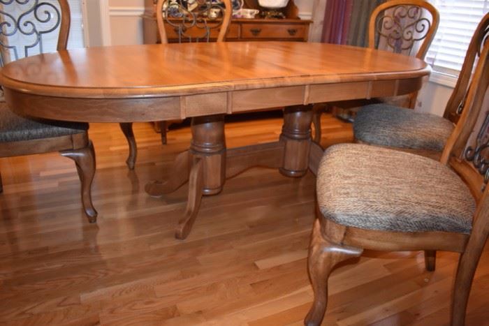 A Better View of just the Beautiful Dining Table with Double Pedestal and Chairs with Cabriole Legs in Excellent Condition! Quality workmanship! Solid Wood! Awesome Chairs! Great Finish!