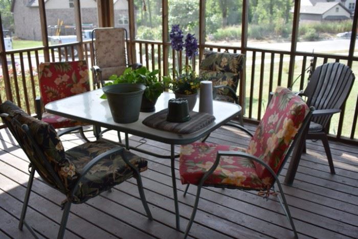 Very nice Patio Set for your yard or deck