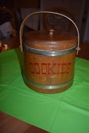 Ye Olde Wooden Cookie Jar Pail