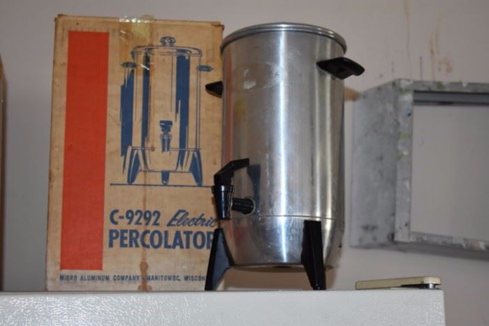 Vintage Electric Coffee Maker complete with all it's parts and Original Box
