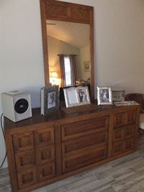 dresser and mirror for Thomasville bedroom set