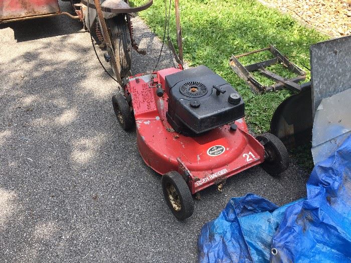Toro rear bagger lawn mower!