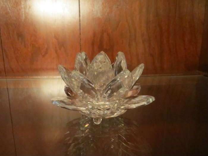 Swarovski Crystal Water Lily candle stx
