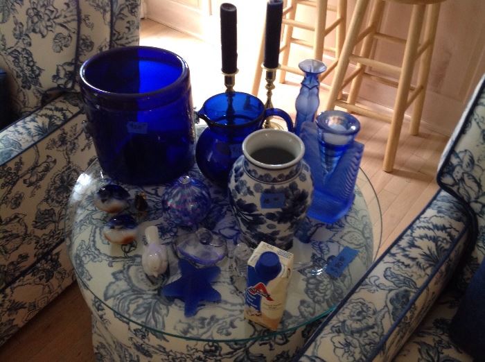 More pieces  (Ice bucket and pitcher no longer available)