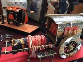 Vintage lacquer displays