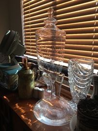 Nice decanter and glass drink dispenser