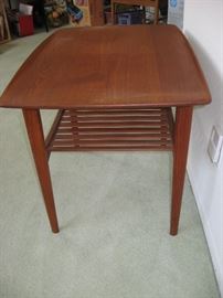 BEAUTIFUL TEAK SIDE TABLE