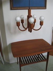 GEORGEOUS 5 BULB HANGING WOOD CHANDELIER