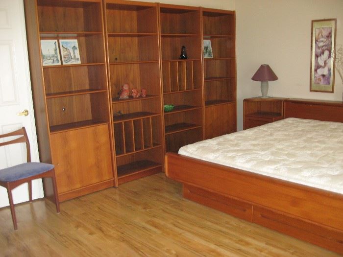 4 PIECE TEAK BOOK CASES