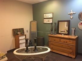 WOOD DRESSER, MIRRORS