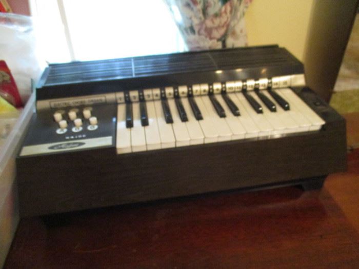 Electric Organ