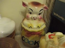 Vintage cookie jar 