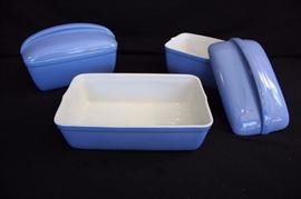 1930 3-Piece Blue Refrigerator Set all marked HALL Made in USA Made Exclusively for Westinghouse 1 10.5" x 7" x 3" rectangular dish marked 5073; two 9" x 5.5" x 3.5" covered rectangular dishes marked 5074. This lot is in very good condition and shows little wear, if any - no chips or cracks.