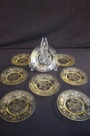 Depression Glass Dessert Set: 1930's round amber serving plate by Federal Glass Company in the Madrid pattern (11.5") and 8 yellow cake plates by Hazel Atlas in the Florentine #2 pattern (6"). This lot is in very good condition and shows little wear, if any - no chips or cracks.