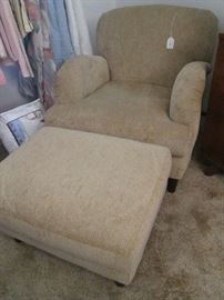 Chair/Ottoman, looks comfortable!