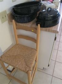 Roasting Pans and a Cute Chair