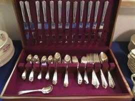 Harmony House "Maytime" Silver Plate Flatware Set in Case, service for 12