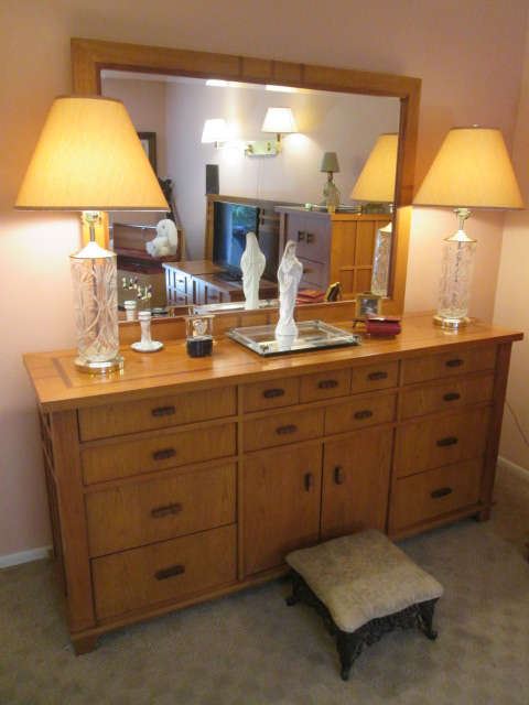 "Stanley" Bedroom Furniture, see description on next photo.  Matching Crystal Lamps.