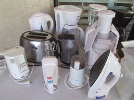 Small Appliances, clean and working well!