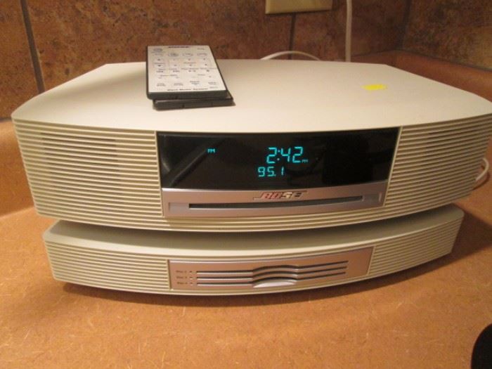 Bose radio and CD player