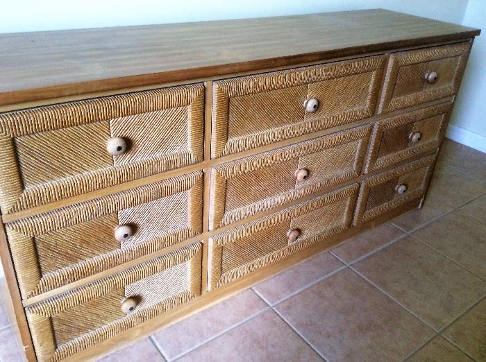 9-drawer dresser
