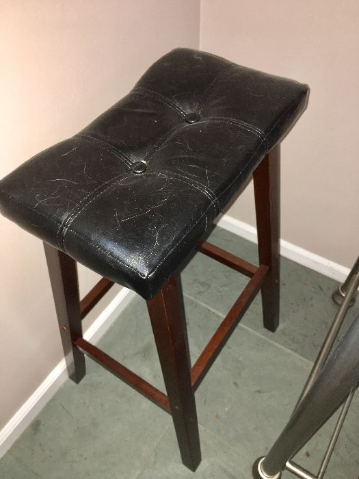 leather top stool