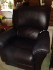 Very comfortable recliner