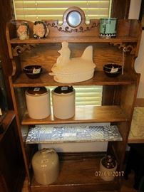 Oak bookcase, jugs, Toby mugs