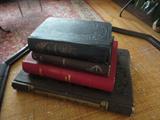 you will find little stacks of leather vintage books throughout the house all in English
