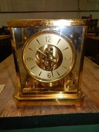 Mid Century Modern ATMOS Perpetual clock