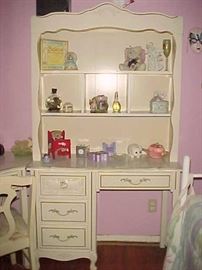 French Provincial Desk w/Shelf