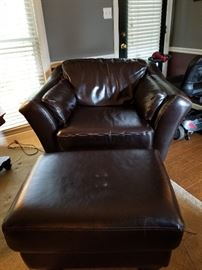 Comply leather chair