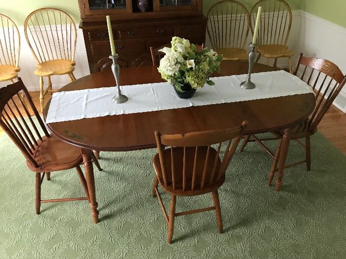 Hitchcock Dining Table with 2 leaves and 4 matching chairs