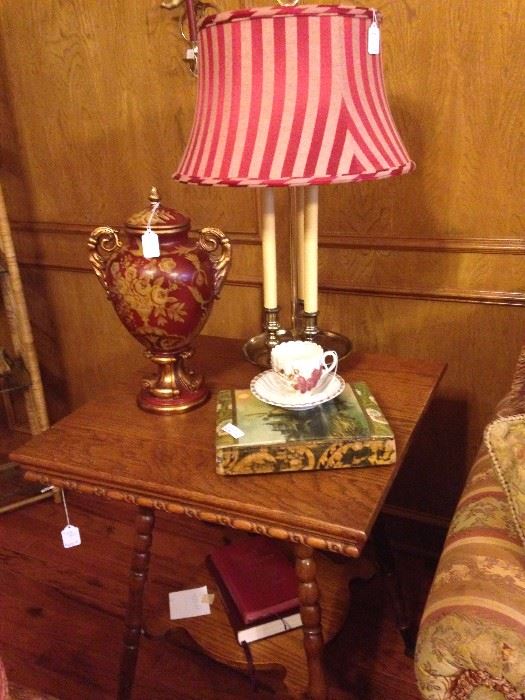 Antique 2-tier side table and coordinating accessories