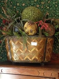 Decorative centerpiece