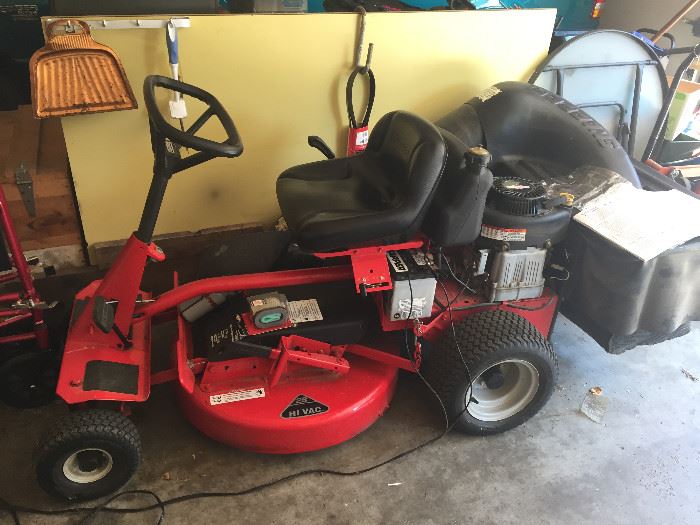 2009 Snapper Riding Mower 