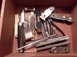 pocket knives