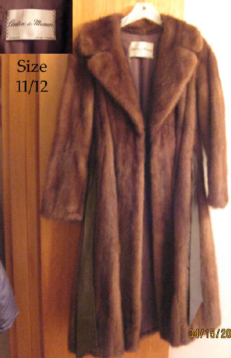 Full lenth fur coat in very good condition.