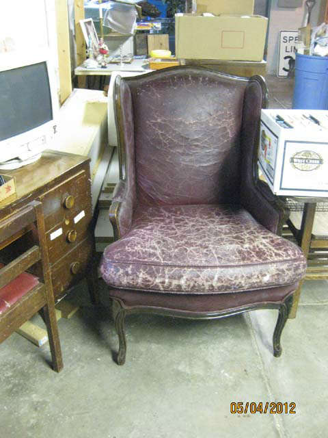 Sturdy leather chair ready for upholstering!